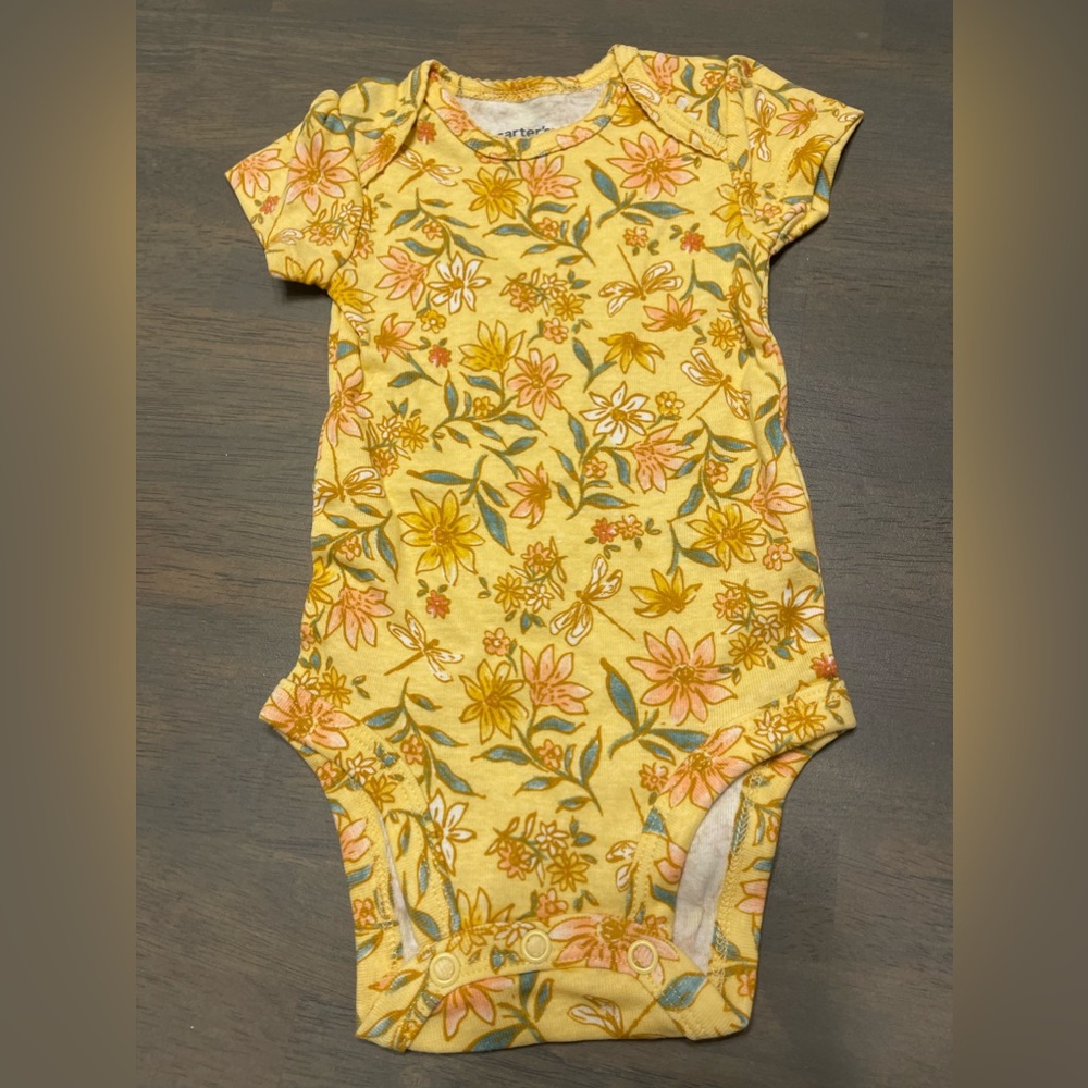 🎀 NEW! • Carters • 5️⃣ Onesies/bodysuit bundle ⭐️ | 3 months - Picture 6 of 11